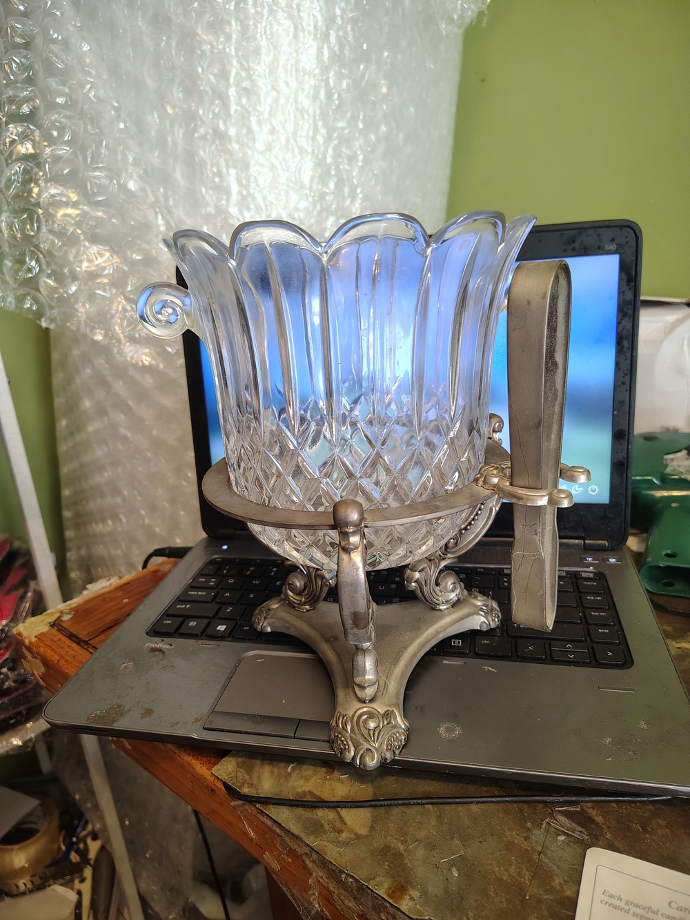Crystal Glass Scalloped Bowl on Ornate Silver-Tone Stand